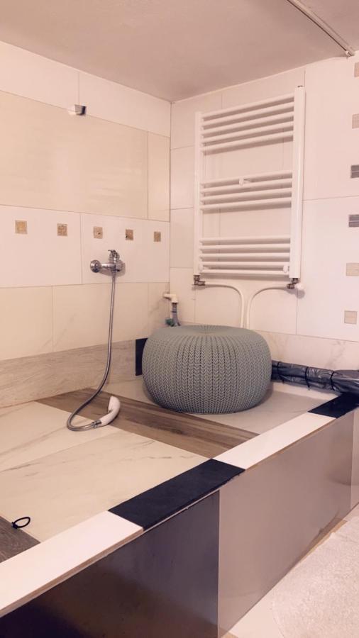 Boutique Suite 2 Cluj-Napoca Esterno foto